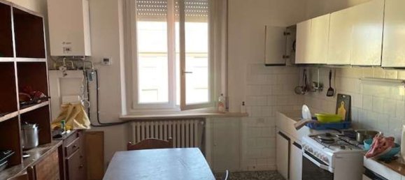 4 bedrooms Apartment in Parma, Italy No. 370879 6