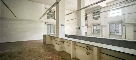 Склад 3030м² в Кремона, Италия № 106525 36