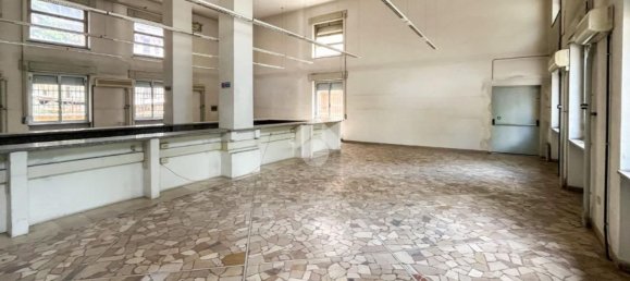 Склад 3030м² в Кремона, Италия № 106525 27