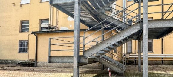 Склад 3030м² в Кремона, Италия № 106525 12