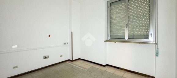 Склад 3030м² в Кремона, Италия № 106525 17