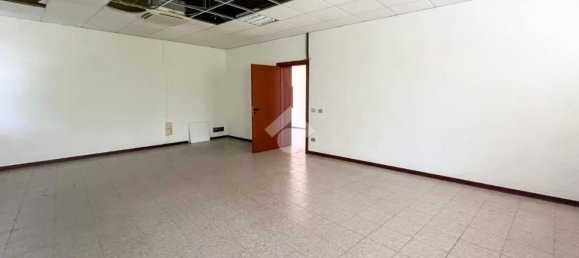 Склад 3030м² в Кремона, Италия № 106525 9