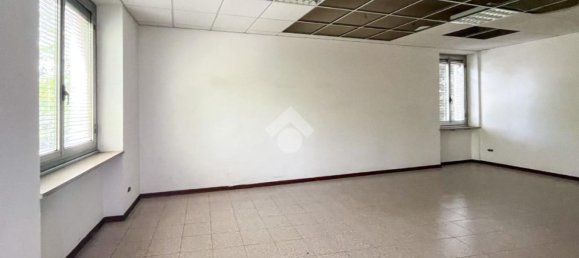 Склад 3030м² в Кремона, Италия № 106525 14