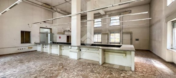 Склад 3030м² в Кремона, Италия № 106525 11