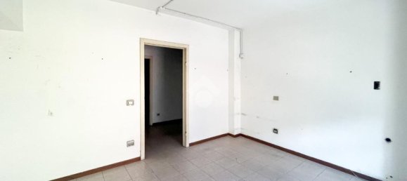 Склад 3030м² в Кремона, Италия № 106525 40