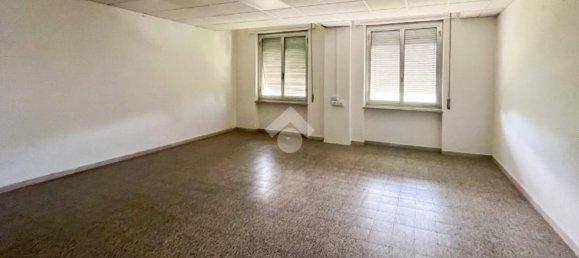 Склад 3030м² в Кремона, Италия № 106525 45