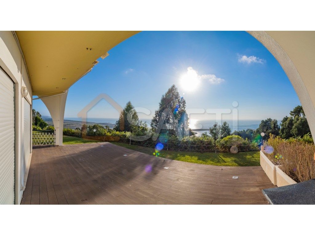 3 bedrooms House in Nazare, Portugal No. 143257