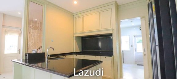 Café/restaurante de 4 dormitorios en Bang Kaeo, Thailand No. 14470 13