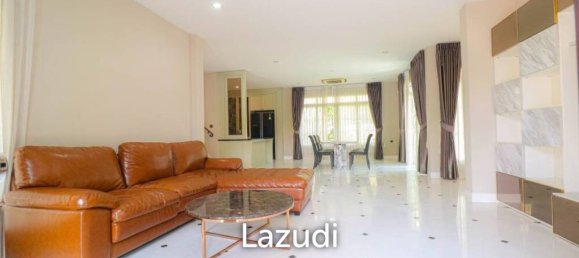 Café/restaurante de 4 dormitorios en Bang Kaeo, Thailand No. 14470 8