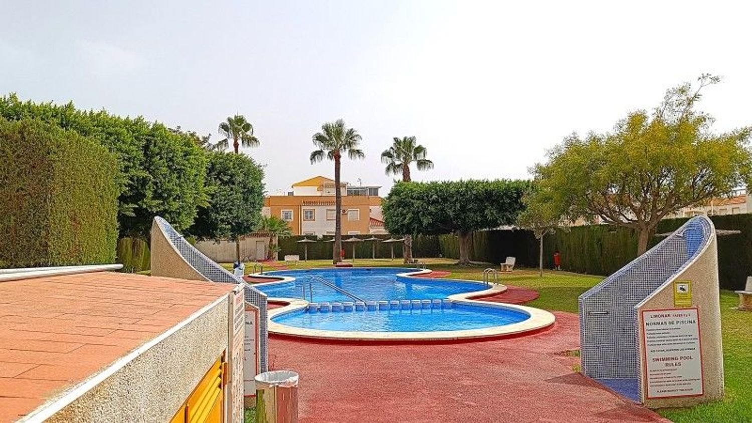 2 غرف نوم تاون هاوس في Torrevieja, Spain رقم 275097