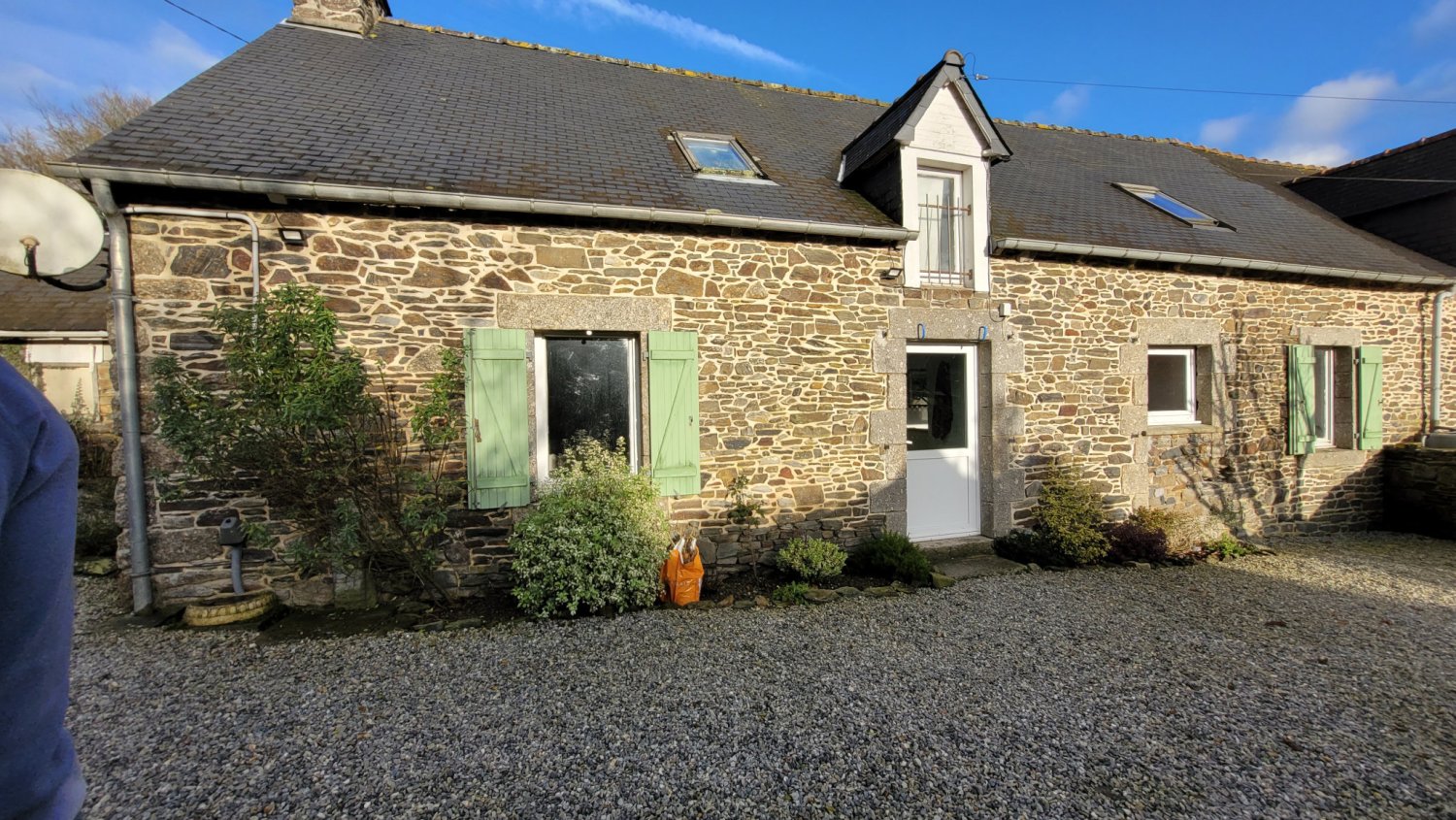 2 bedrooms House in La Harmoye, France No. 271642