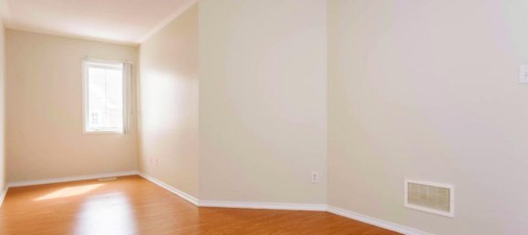 3 bedrooms House in Mississauga, Canada No. 85 8