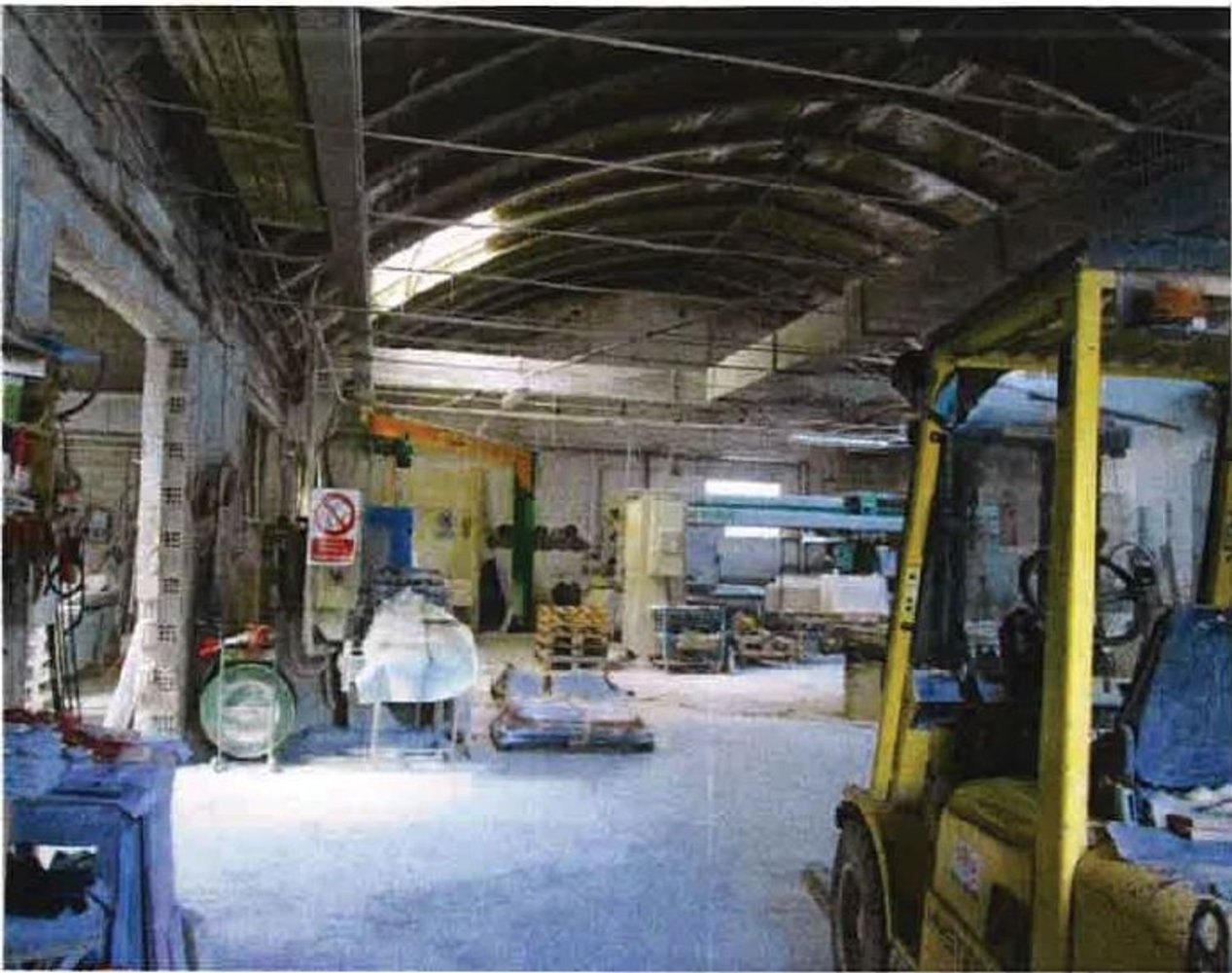 1127m² Commercial property in Acqualagna, Italy No. 362623