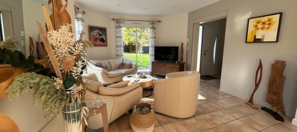 4 غرف نوم منزل في Saint-Berthevin, France رقم 359201 6