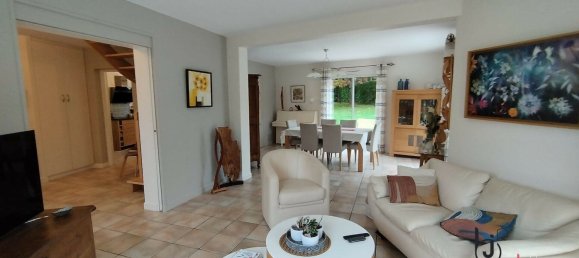 4 غرف نوم منزل في Saint-Berthevin, France رقم 359201 4