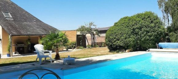 4 غرف نوم منزل في Saint-Berthevin, France رقم 359201 2