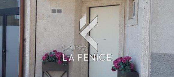 2-salle Appartement à Locorotondo, Italy No. 18355 12