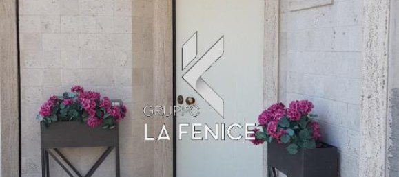 2-salle Appartement à Locorotondo, Italy No. 18355 9