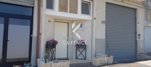 2-salle Appartement à Locorotondo, Italy No. 18355 4