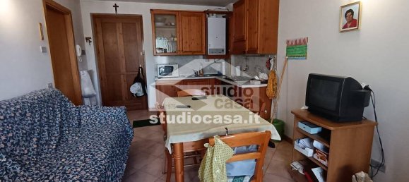 1 chambre Appartement à Oltre il Colle, Italy No. 360215 3