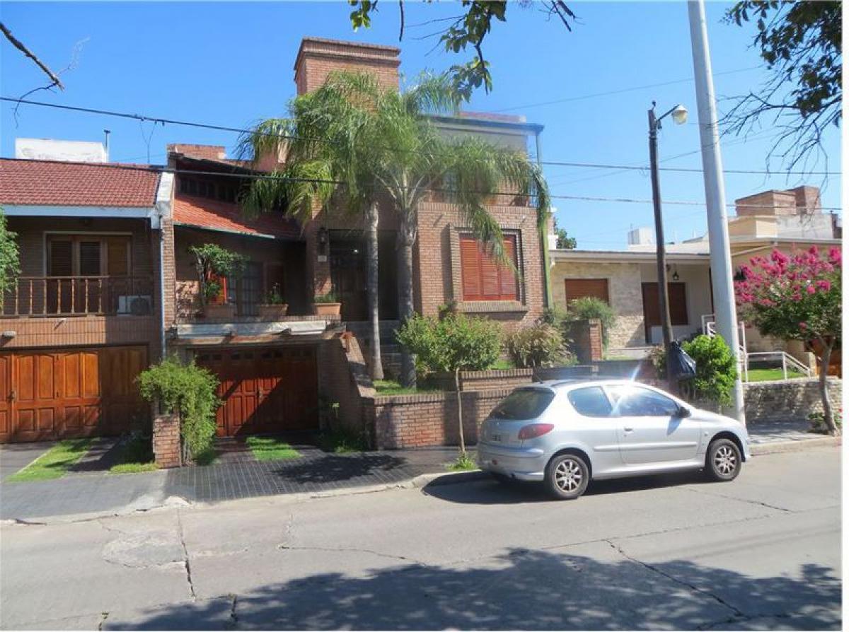 4 bedrooms House in Cordoba, Argentina No. 2049