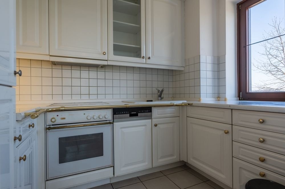 Квартира с 3 комнатами в Ансбах, Германия № 48167