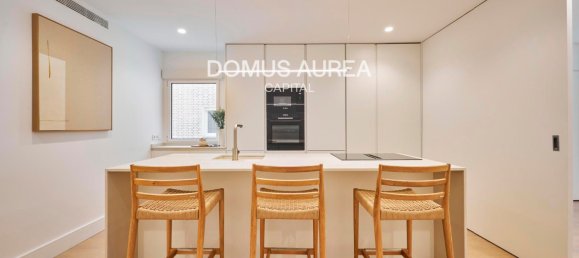 3 bedrooms Apartment in Madrid, Spain No. 124105 8