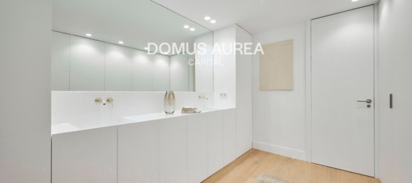 3 bedrooms Apartment in Madrid, Spain No. 124105 18