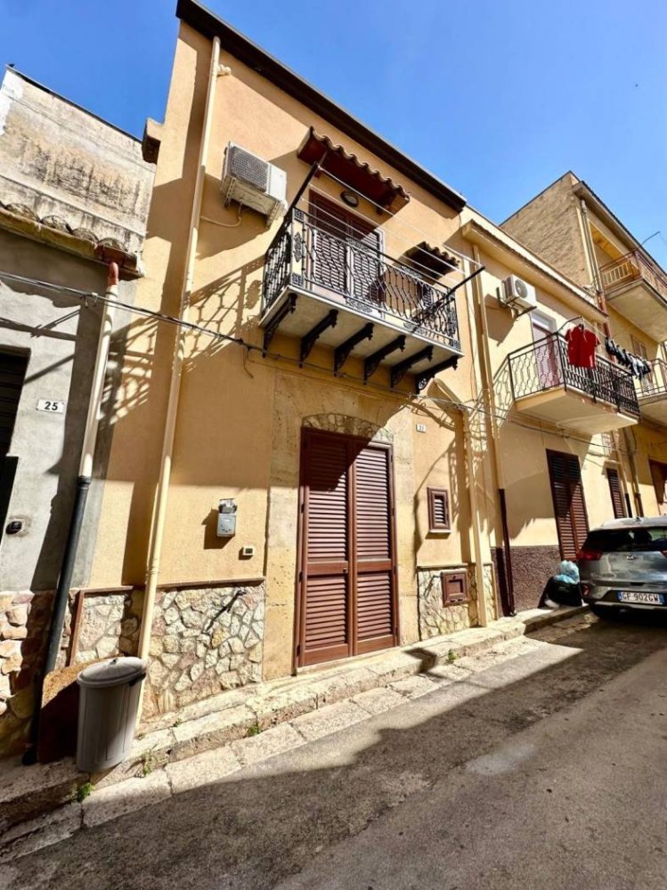 Дом с 2 спальнями в Партинико, Италия № 270579