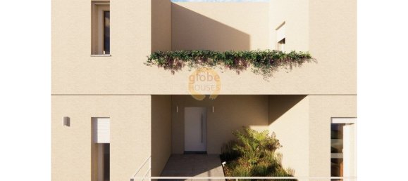 4 bedrooms House in Sesimbra, Portugal No. 101026 2