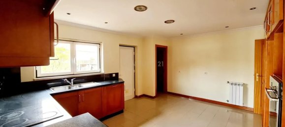 4 bedrooms Villa in Samora Correia, Portugal No. 143574 10