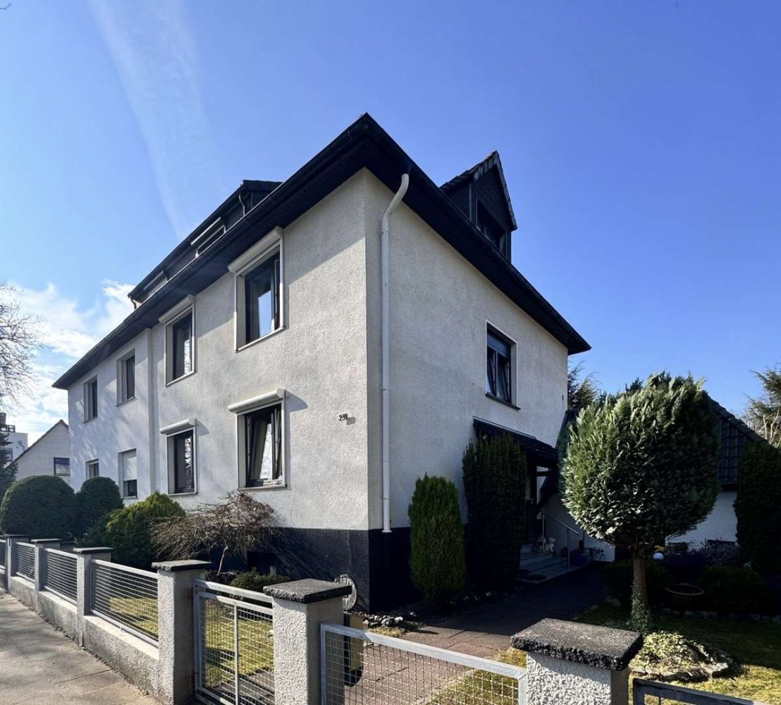 7 rooms Townhouse in Bielefeld, Germany No. 223631