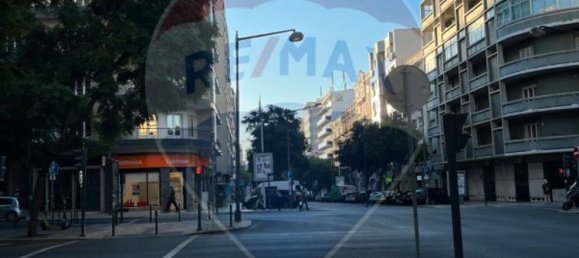 425m² Office in Lisbon, Portugal No. 78218 5