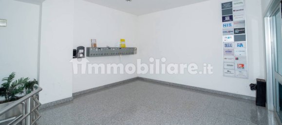 Oficina de 5 habitaciónes en Osimo, Italy No. 118653 6