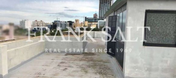 3 bedrooms Villa in Pembroke, Malta No. 6517 6