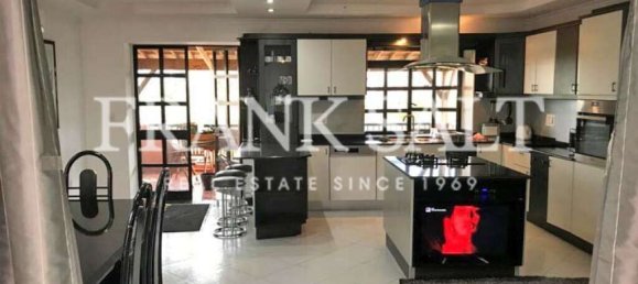 3 bedrooms Villa in Pembroke, Malta No. 6517 3