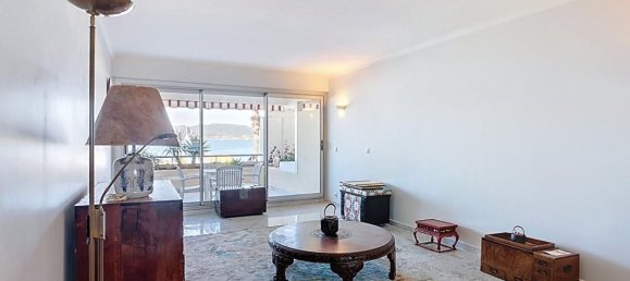 2 bedrooms Apartment in Saint-Raphael, France No. 279600 4