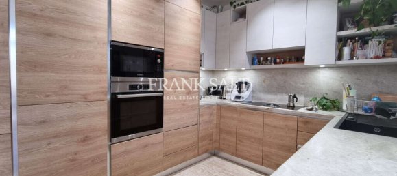 Adosado de 4 dormitorios en Sliema, Malta No. 4637 4