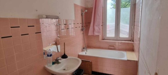 4 bedrooms House in Hirson, France No. 262776 8