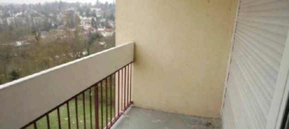 2 bedrooms Apartment in Epinay-sous-Senart, France No. 327782 8