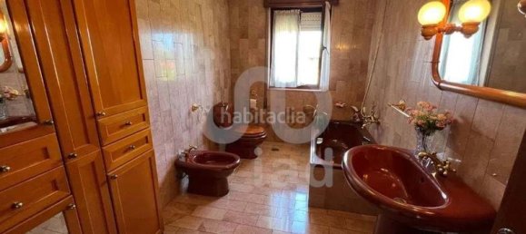 5 bedrooms House in Asturias, Spain No. 173697 16