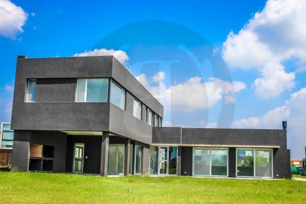 3 bedrooms House in Tigre, Argentina No. 64408