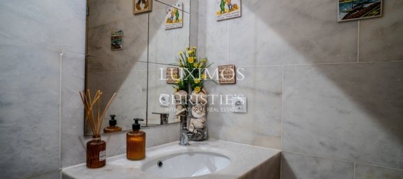 3 bedrooms Apartment in Porto, Portugal No. 104419 10