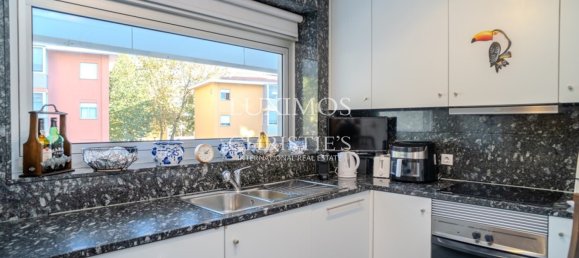 3 bedrooms Apartment in Porto, Portugal No. 104419 8