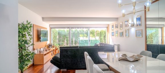 3 bedrooms Apartment in Porto, Portugal No. 104419 3