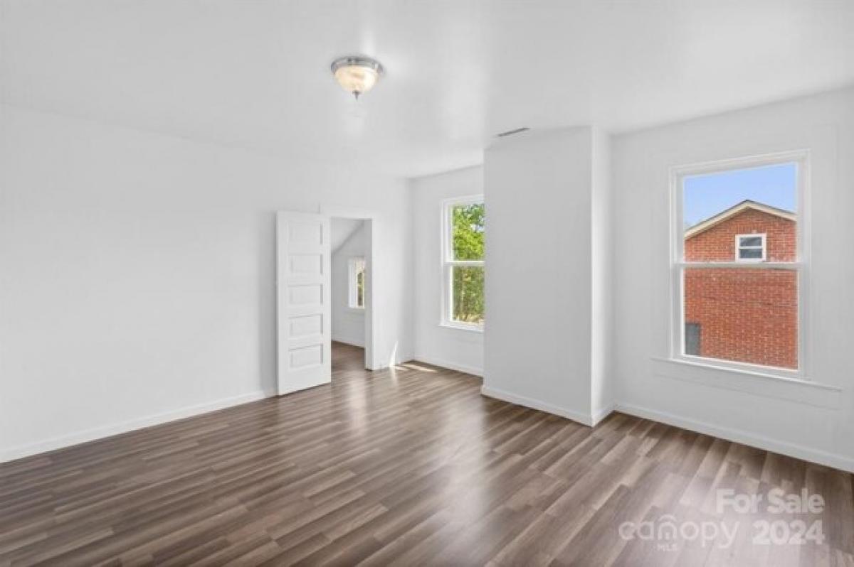 5 bedrooms House in Lenoir, USA No. 373021