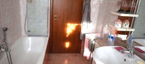 3 chambres Appartement à Cassina de' Pecchi, Italy No. 319172 12