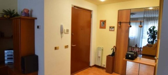 3 chambres Appartement à Cassina de' Pecchi, Italy No. 319172 6