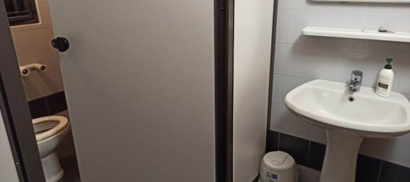 100m² Commercial property in Chioggia, Italy No. 281202 4