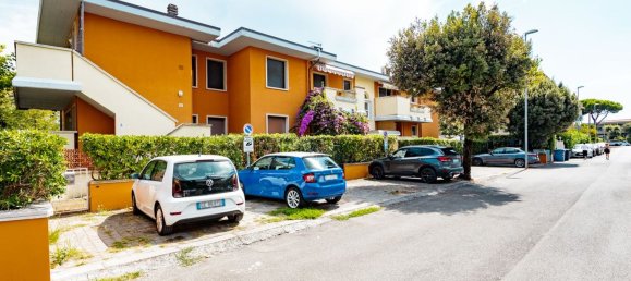 4 rooms Apartment in Massa, Italy No. 261565 19